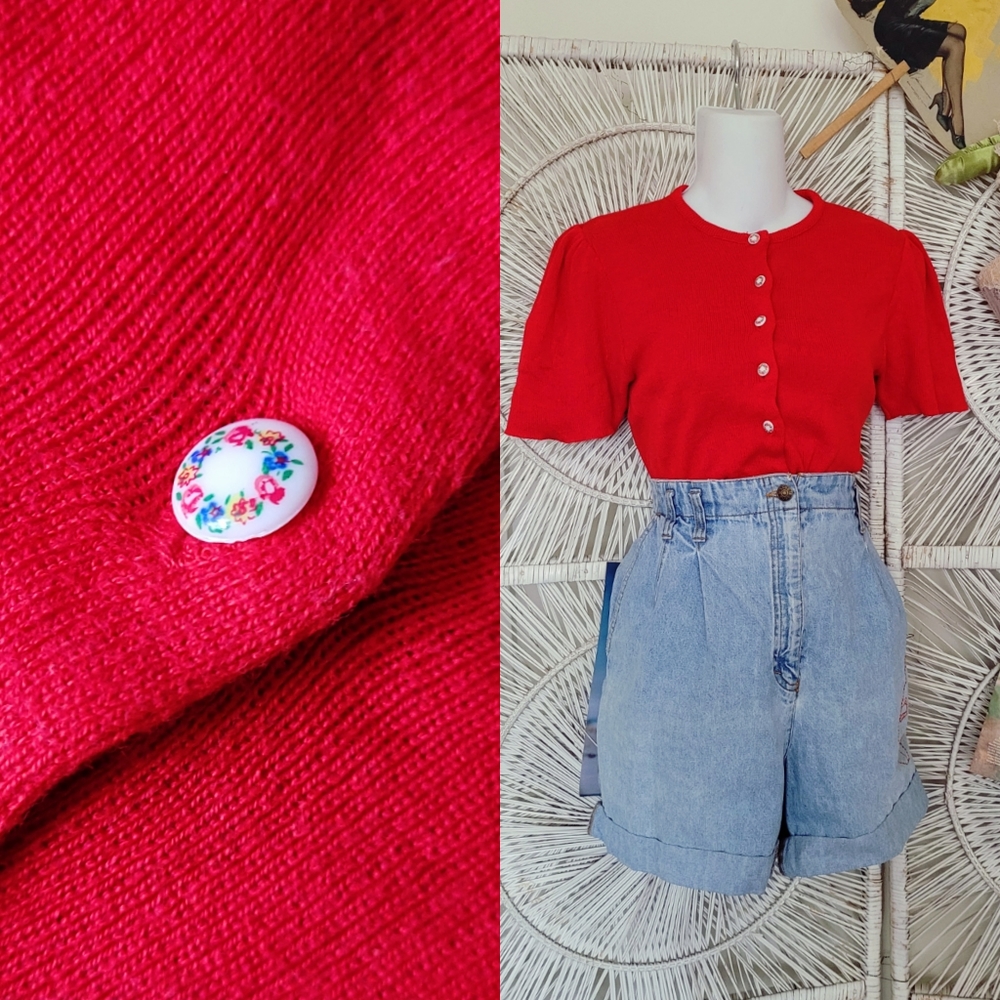Vintage Floral Button Top